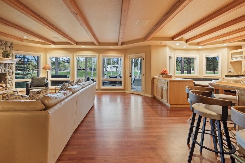 Winners Circle 30 5 Bedroom Home