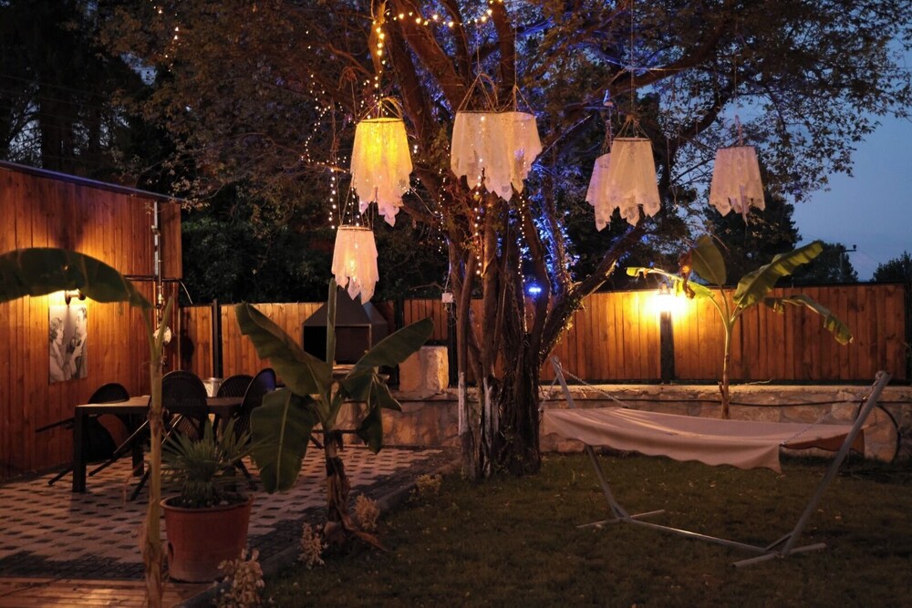 The Jungle Bungalov