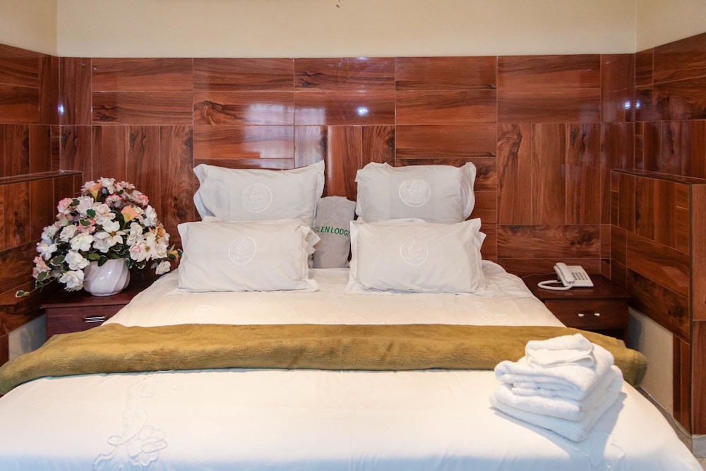 Glen Lodge & Tours