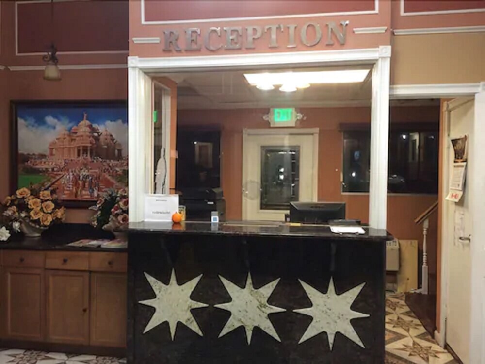 Regal Inn Suites - Property Image 21