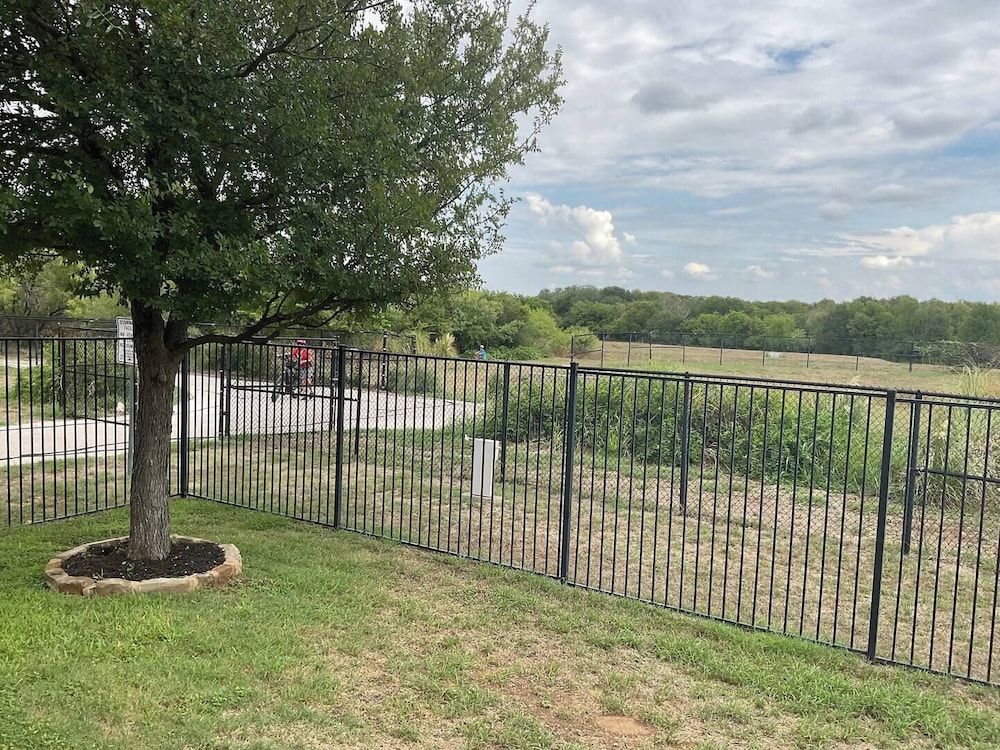 Austin Charm Home by The Key Rentals