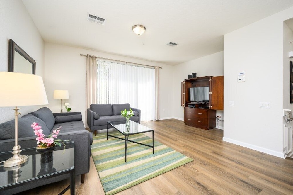 Epic Universe New Listing, Family Vacation Townhome - 4011