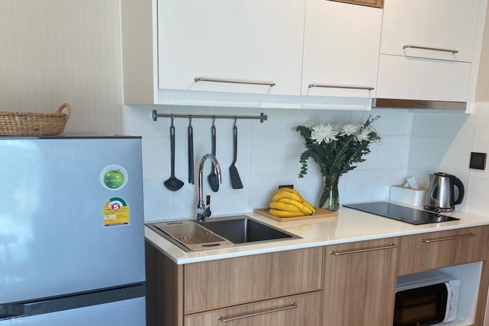 Enjoying Stay at Rawai Beach TTL X412