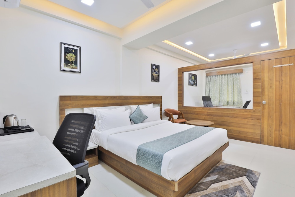 Hotel SR Radhey