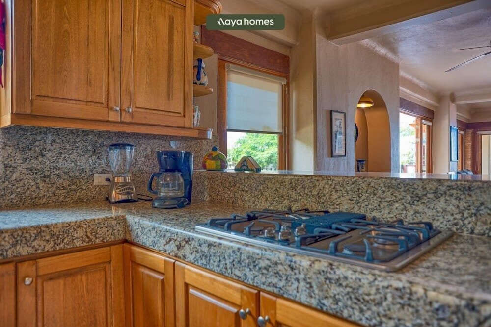 Ocean View 2Br Condo-balcony-beach-pool - 204