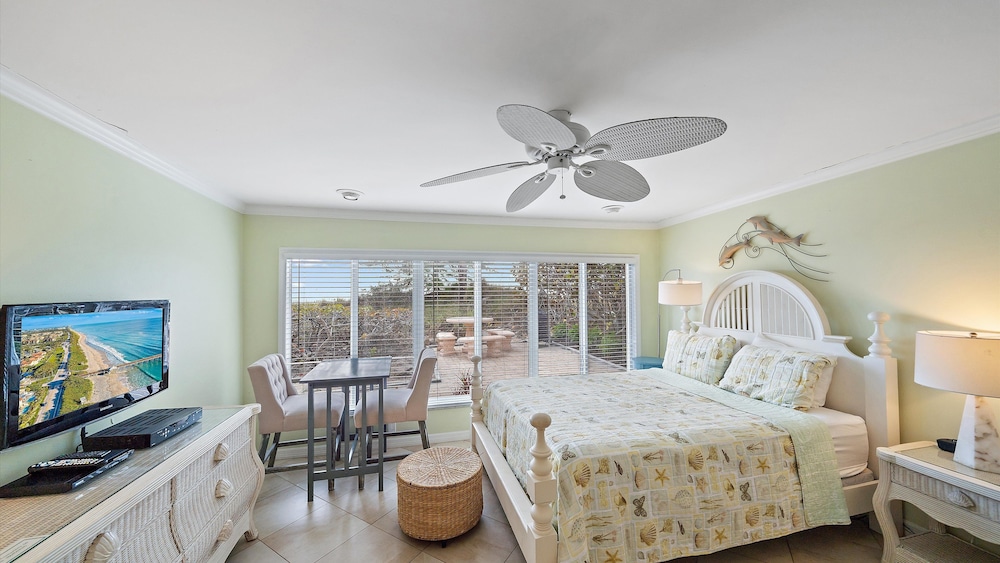 Las Hermanas 4 1 Bedroom Studio by RedAwning view 5