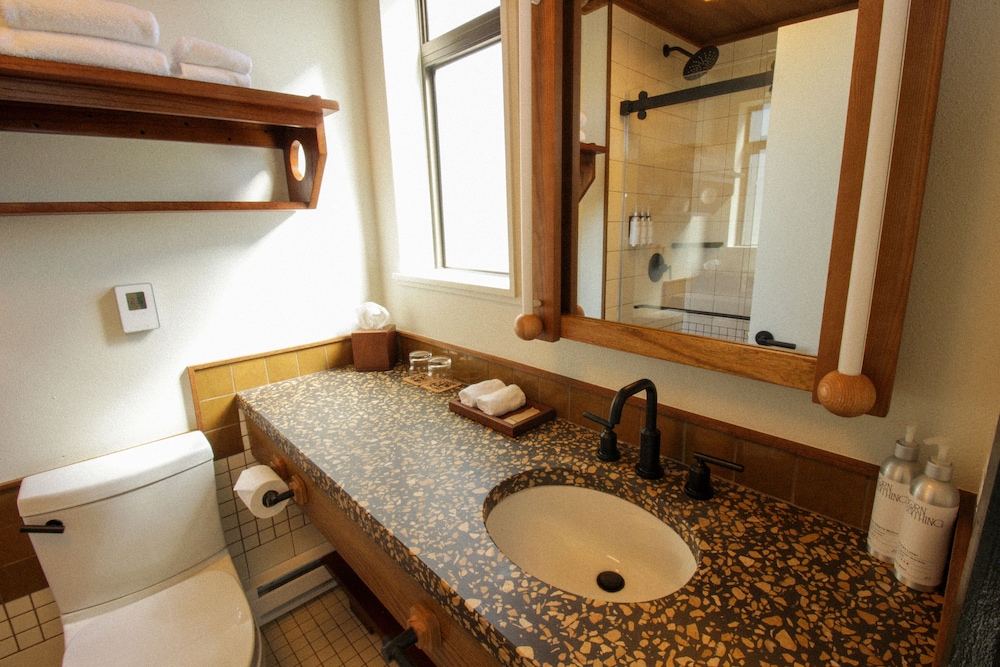 Lodge At Marconi 38