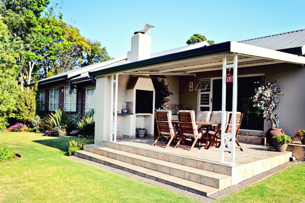 Bokmakierie Guest House