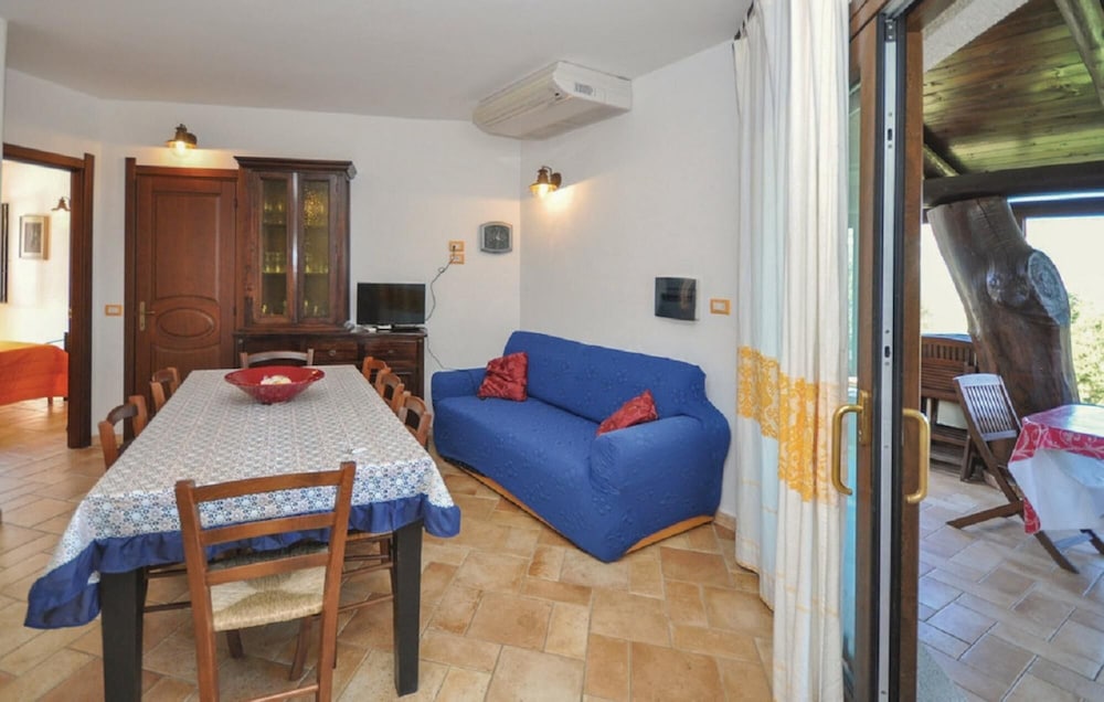 Eduard Villa in Residence in Sardinia With Pool view 3