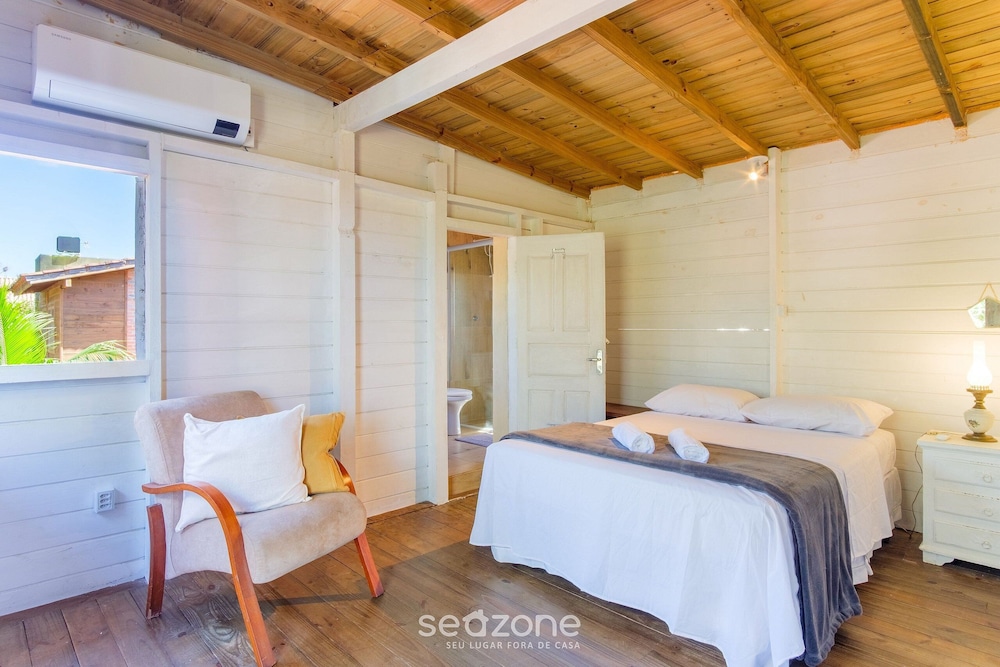 House, Beach, and Nature in Ibiraquera Tan0000