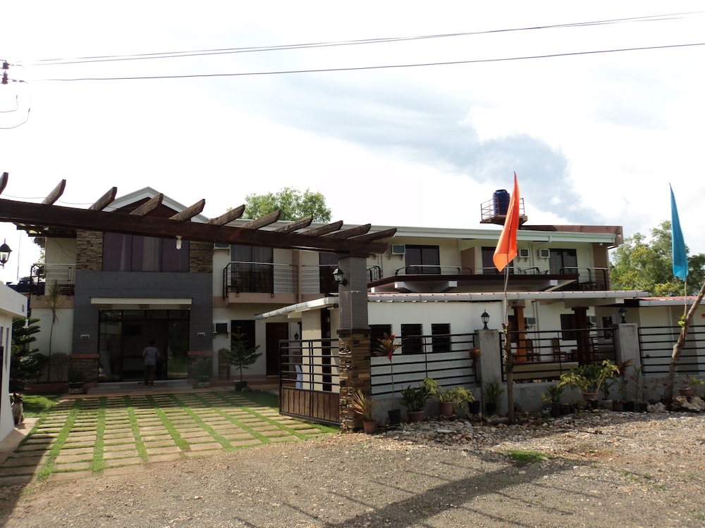 Greenfields Tourist Inn