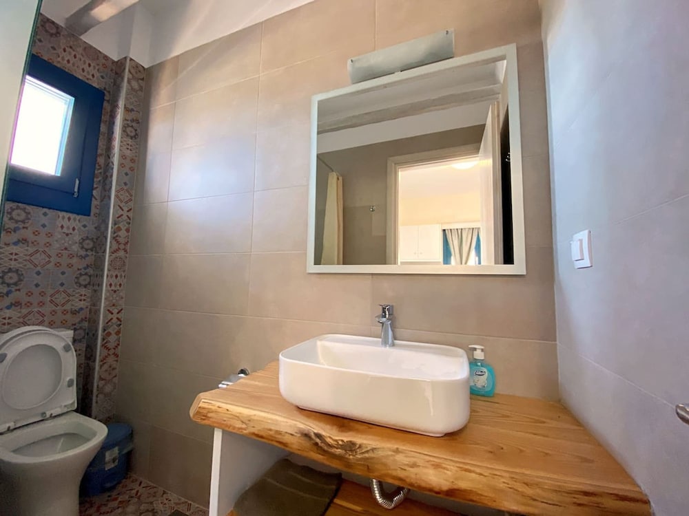 Michail Suites Afiartis Vatha