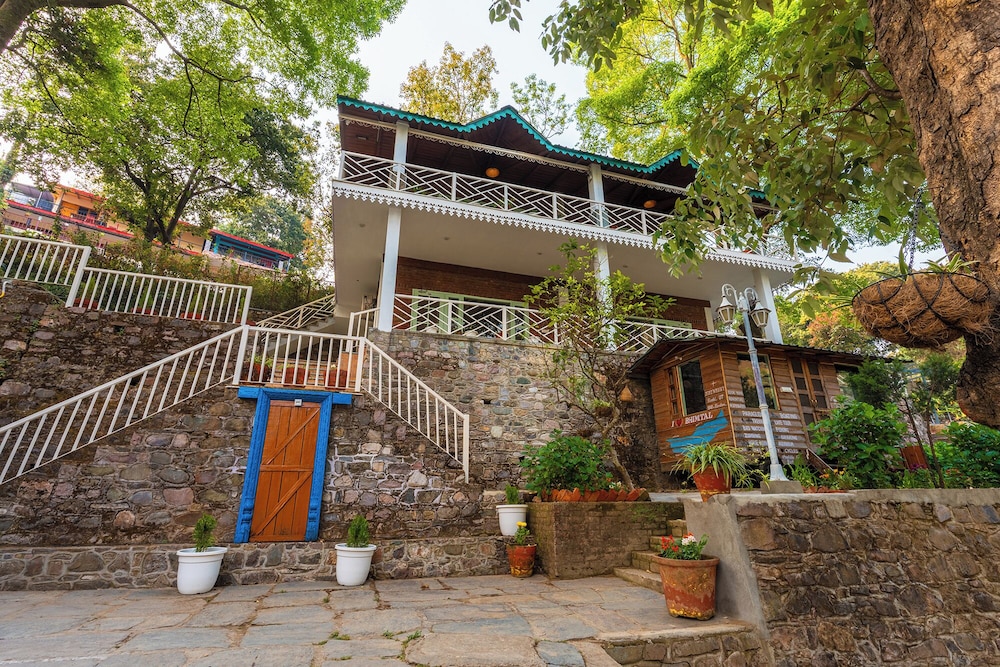 Echor Malusara Lakeview Retreat Bhimtal