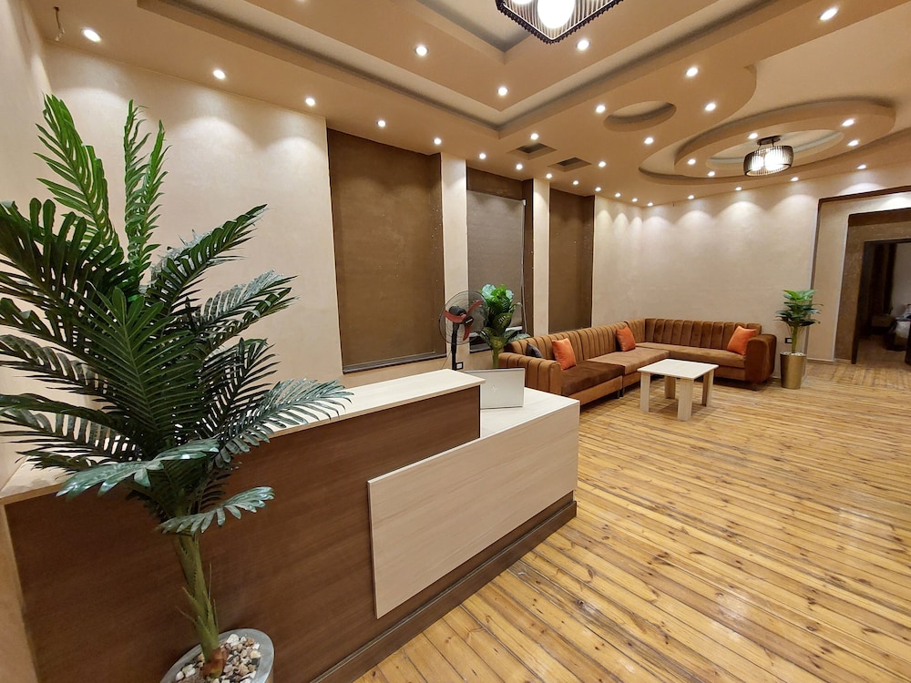 Cairo plaza 2 hotel