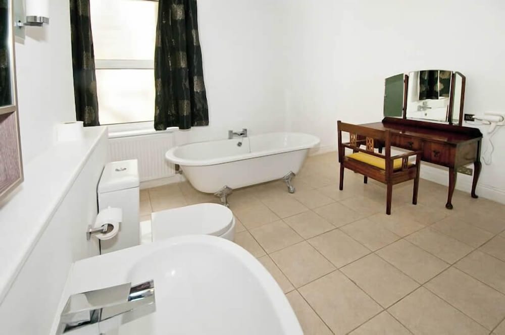 Acacia Boutique Hotel