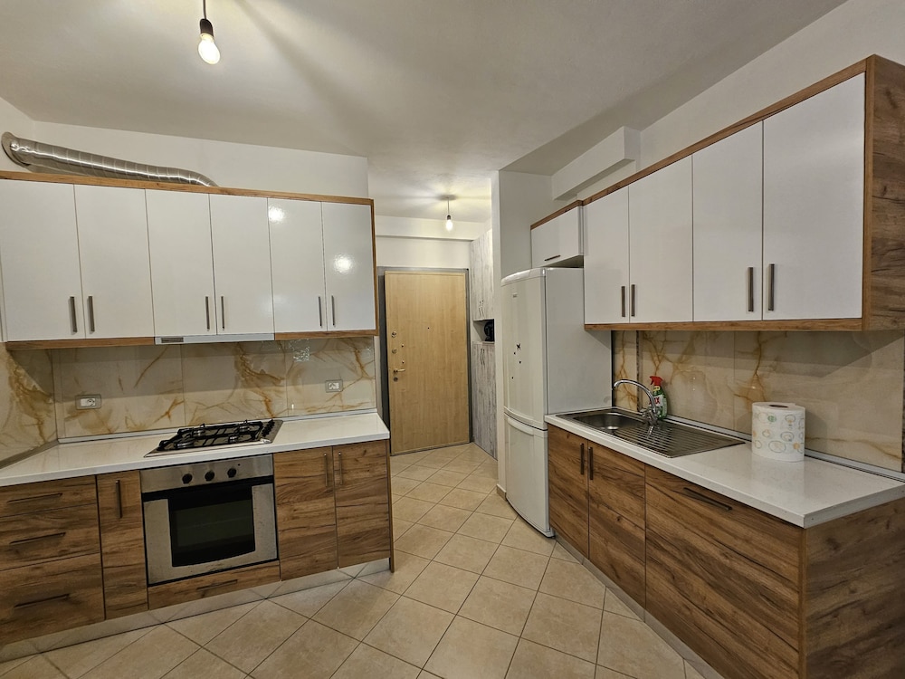 Teo's K Apartment
