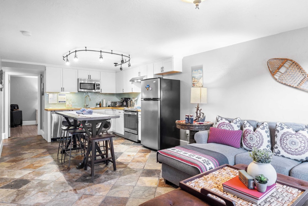 Alpine Ember by Avantstay Park City Retreat Near Main Street, Dining & Deer Valley Slopes