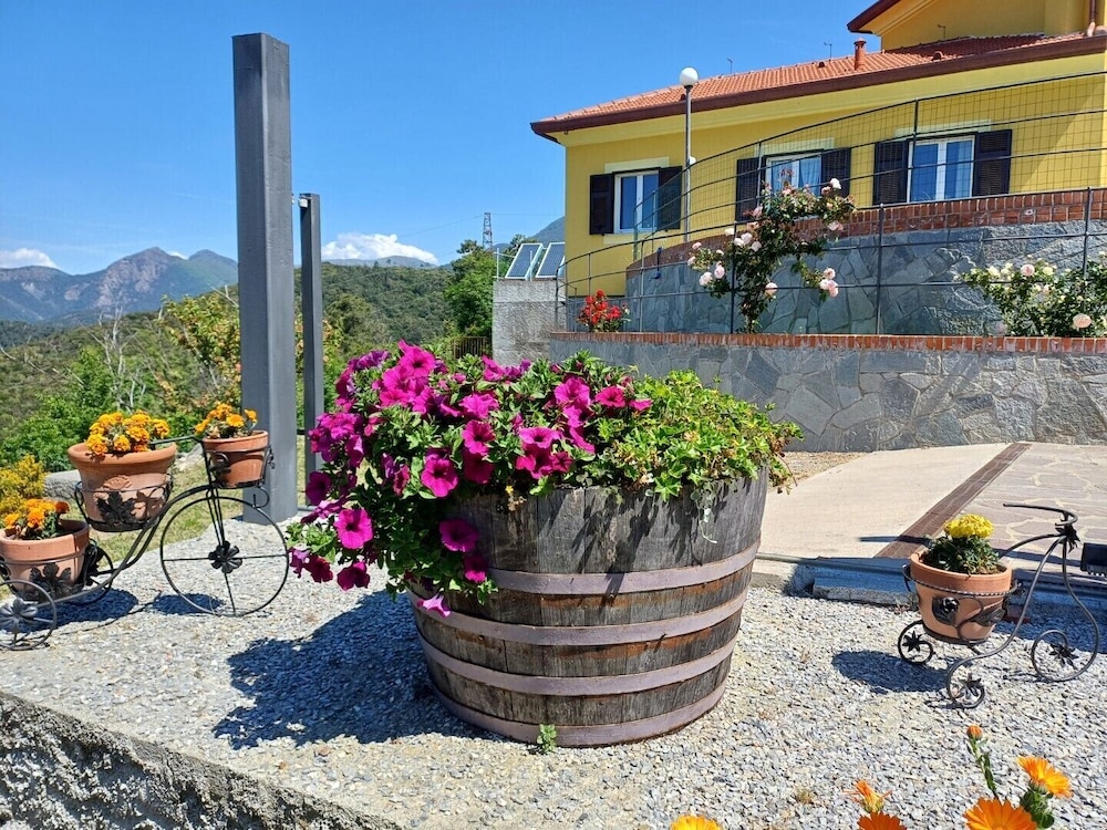 JOIVY Villa Guanna Charming Flat Garden