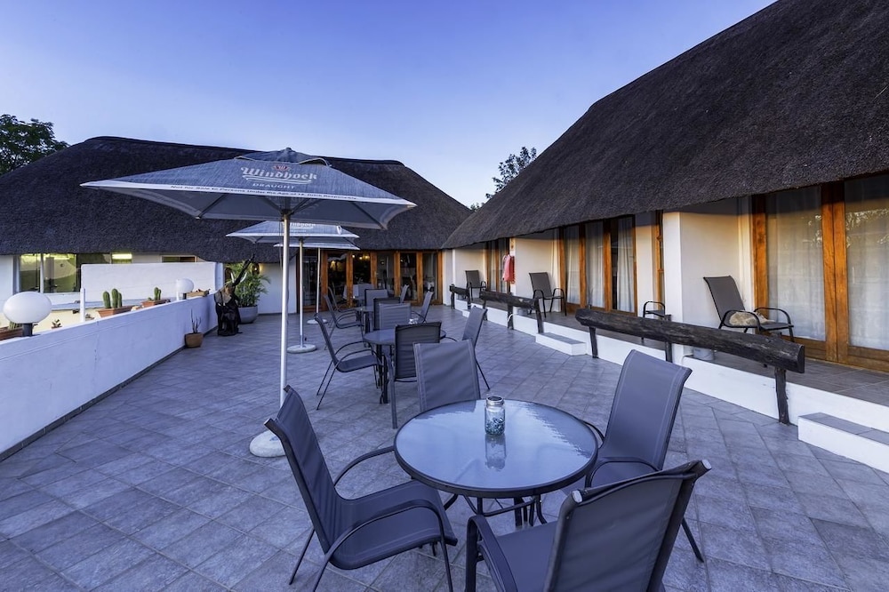 Trans Kalahari Inn