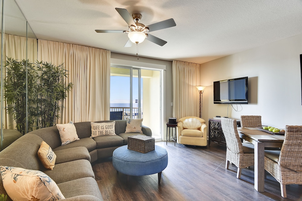 Grand Panama Beach Resort by Book That Condo