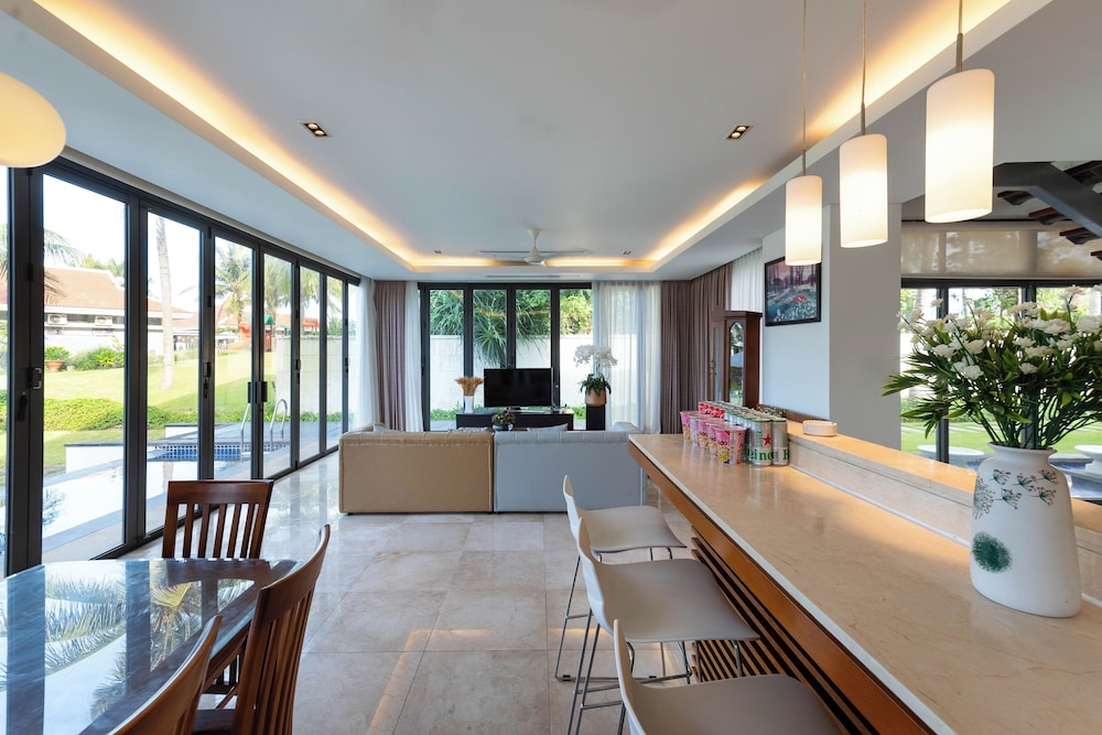 Ocean Luxury Villas Danang