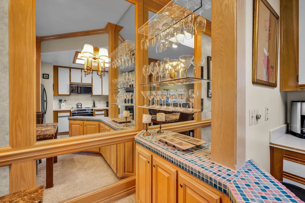 Isleta Vista Getaway