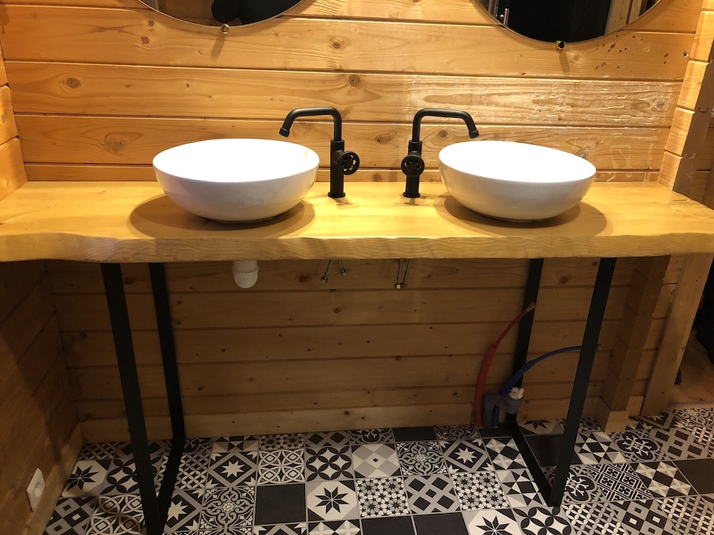 Les Chalets De Lozzi