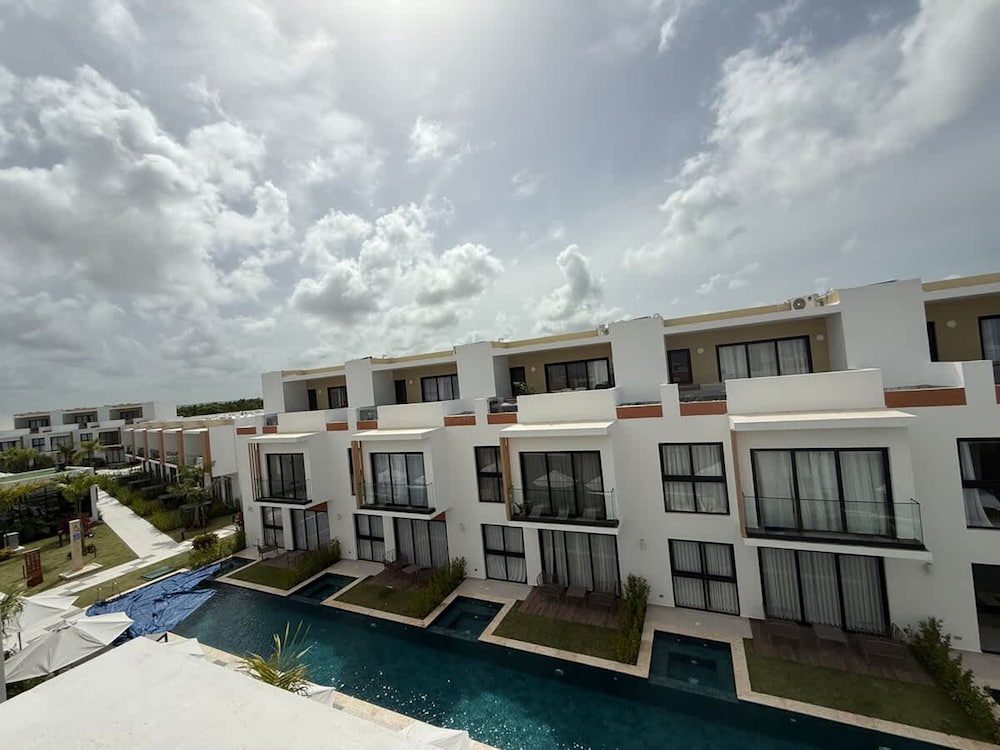 Unique B-202 NOK Unique 2BR Apartment by Vistacana Rentals