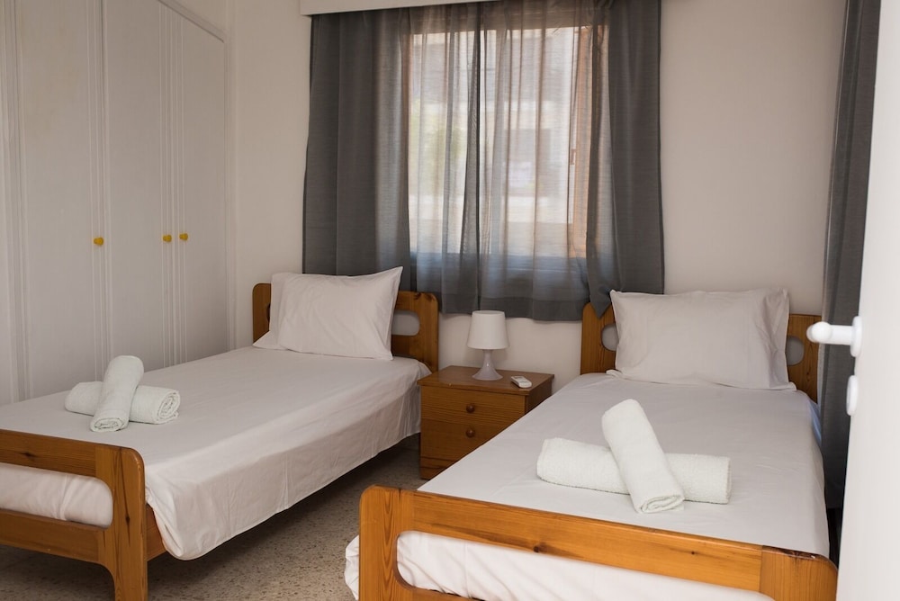 Pernera Villa by STAY BnB view 4