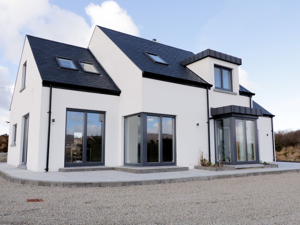 Moorhen House