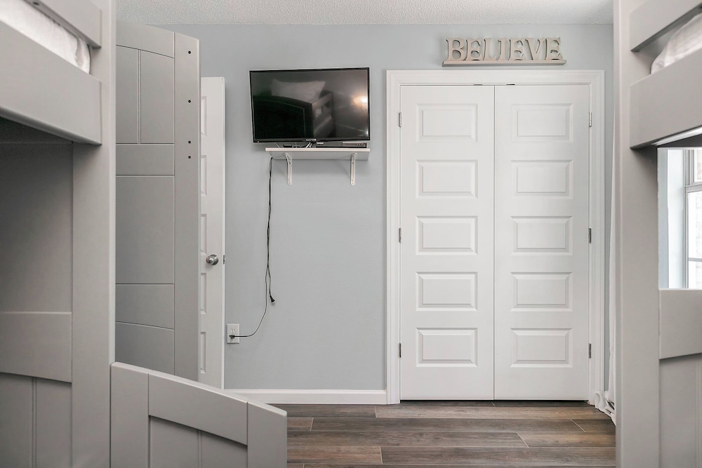 Happy Ours by Southern Vacation Rentals