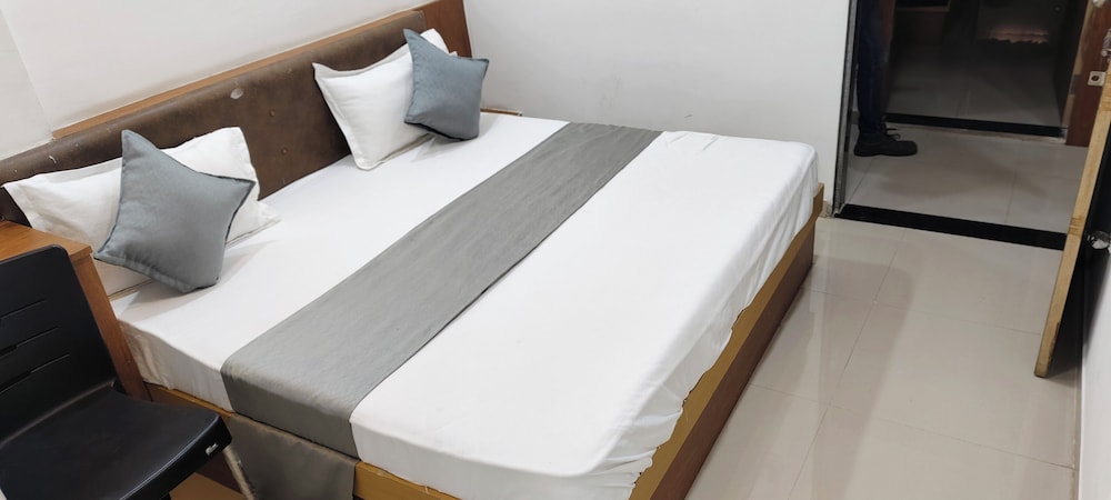 Hotel Radhe