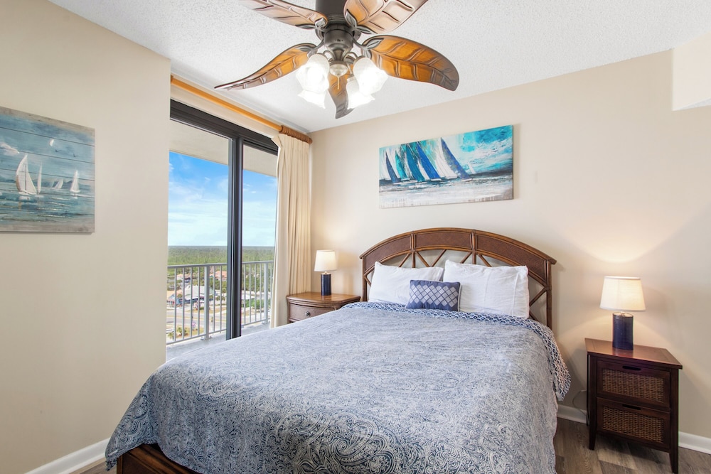 Windward Pointe 1506