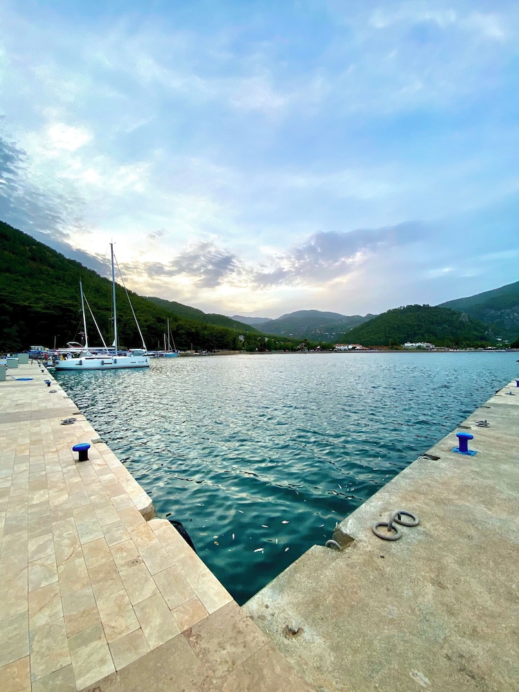 Akdeniz Pansiyon