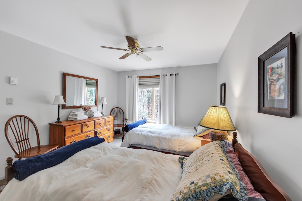 Moxham 58h - Adirondack Retreat Mountain Views 3 Bedroom Townhouse by The Summit at Gore Mountain