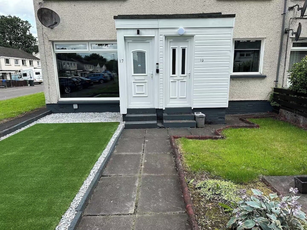 Family - Garden - Parking - Wifi - Sleeps 5