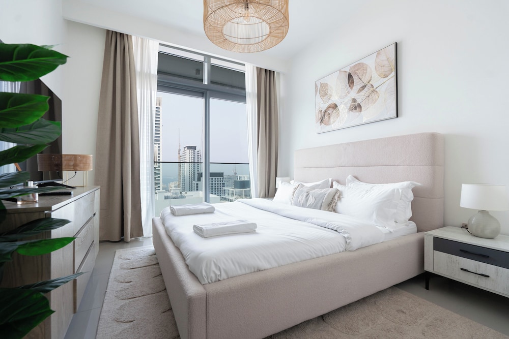 KeyRock - Sea View Beachfront Penthouse