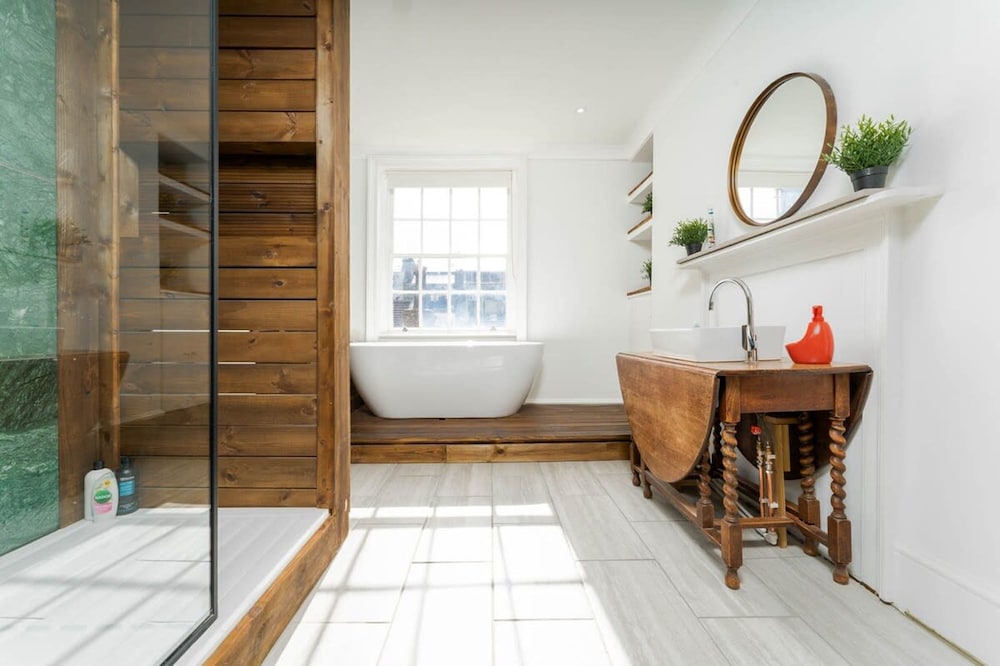 Host Stay Grafton Suite