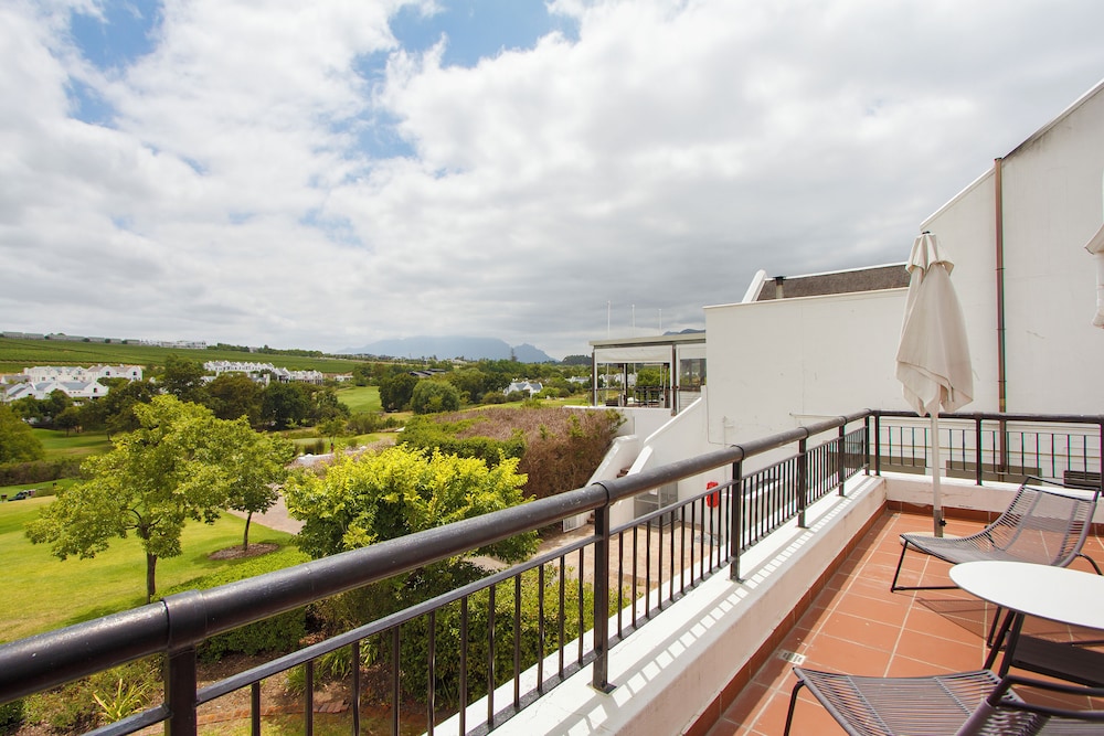 Winelands Golf Lodges at De Zalze