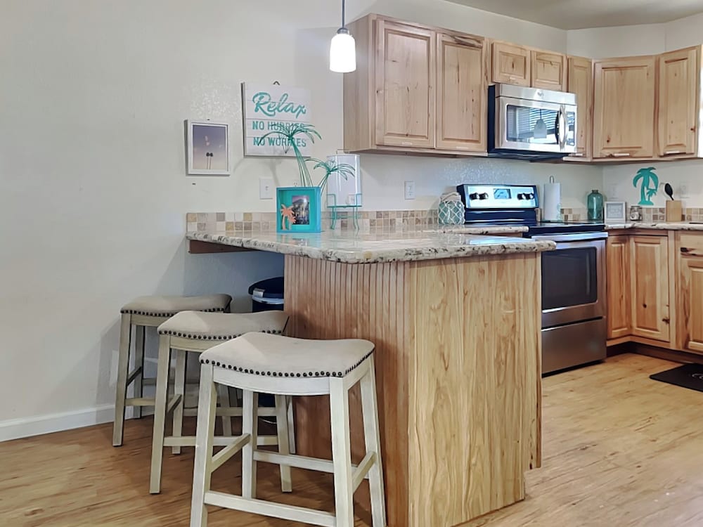 Twin Palms at Surfside by Ryson Vacation Rentals