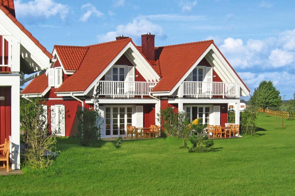 Cottage Directly by the Lake in Trygor
