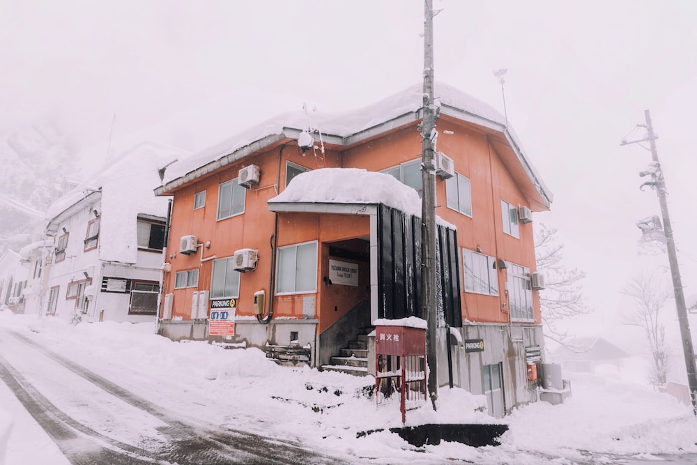 3BD Yuzawa Onsen Lodge - House B