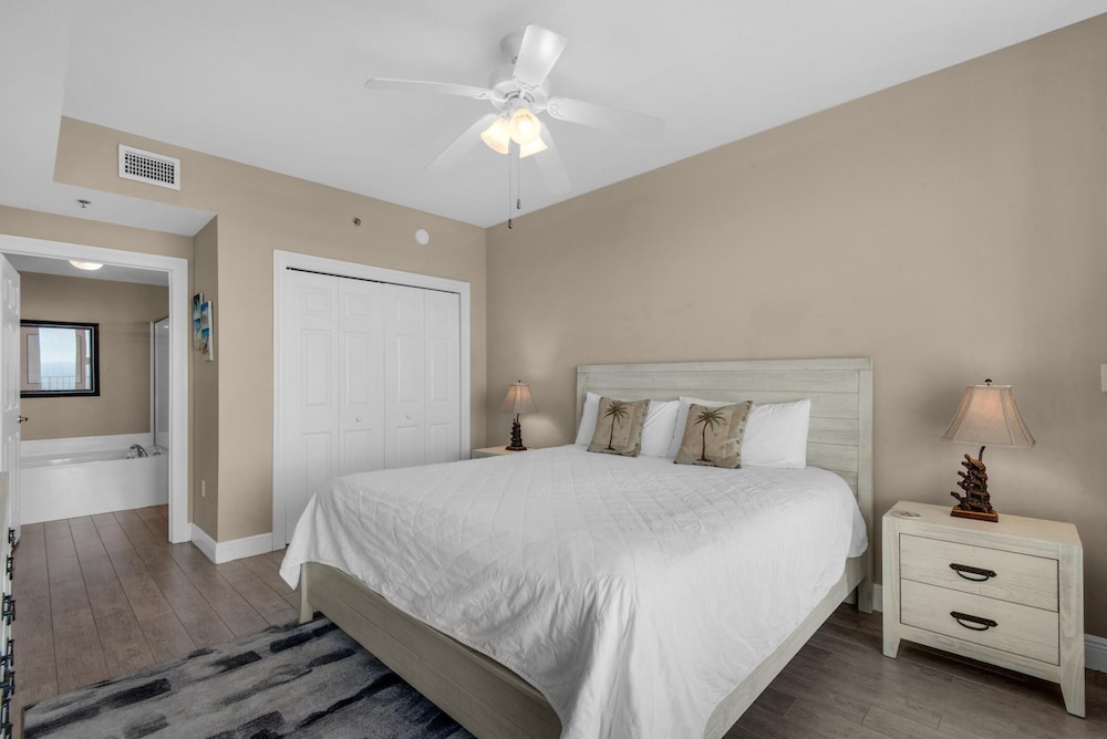 Ariel Dunes II 2203