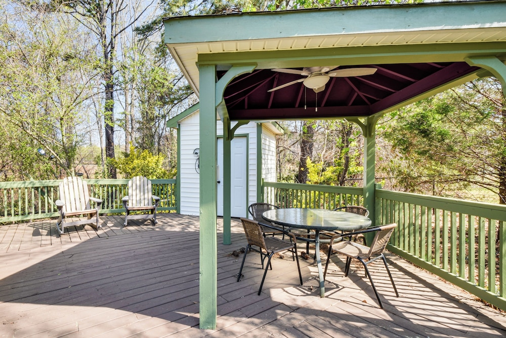 Bike, Hike & Unwind at Doodle Trailside Retreat