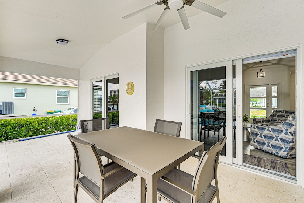 < 1 Mi to Tigertail Beach: Waterfront Gem w/ Dock!