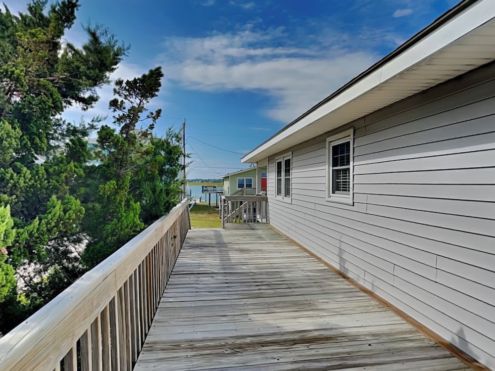 The Sassy Sea Turtle by Topsail Realty