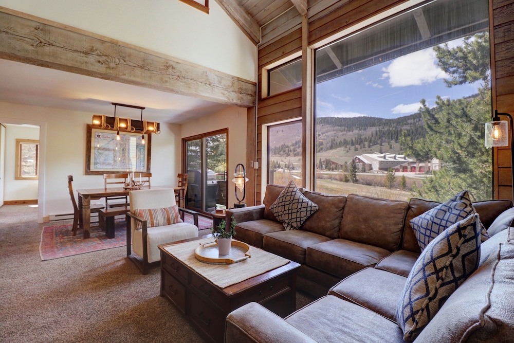An206 Anaconda 4 Bedroom Condo
