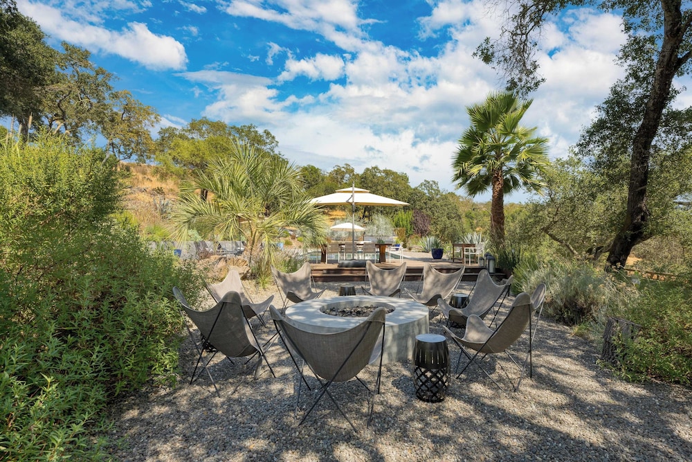 Kenwood Vista by Avantstay 7acres w/ Pool, Fire Pit, Vineyard Views