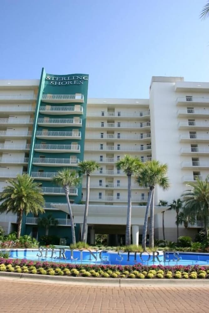 Sterling Shores 2 Bedroom Apartment by BnD