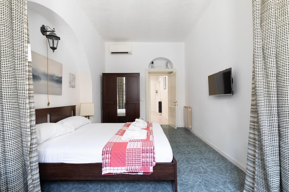 Cozy and Comfy Apartment at Esquilino